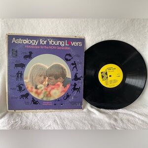 vintage collectible 1967 vinyl album Astrology for Young Lovers Casey Kasem